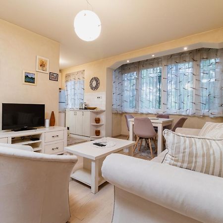 Elegant 1-Bedroom Apartment Φιλιππούπολη Εξωτερικό φωτογραφία